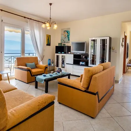 Smaro * Skala Marion