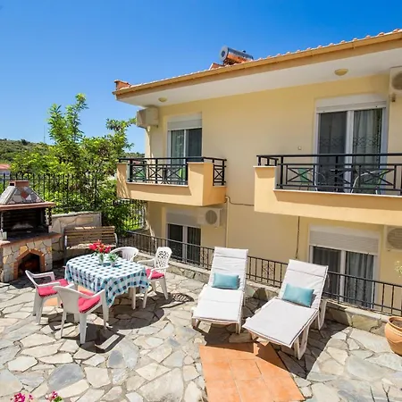 Smaro Apartment Skala Marion