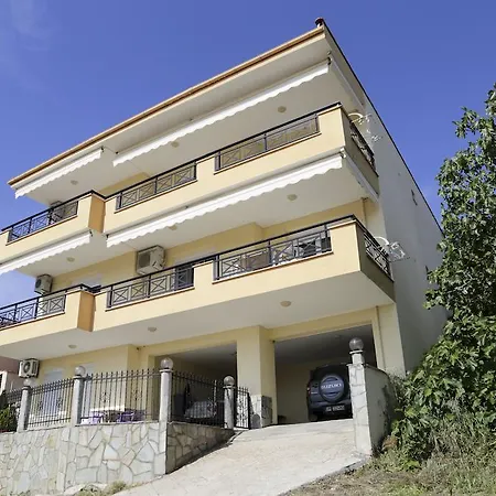 Smaro Apartment *