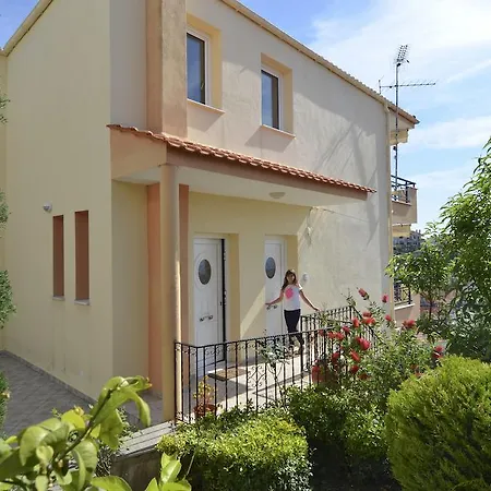 Smaro * Skala Marion